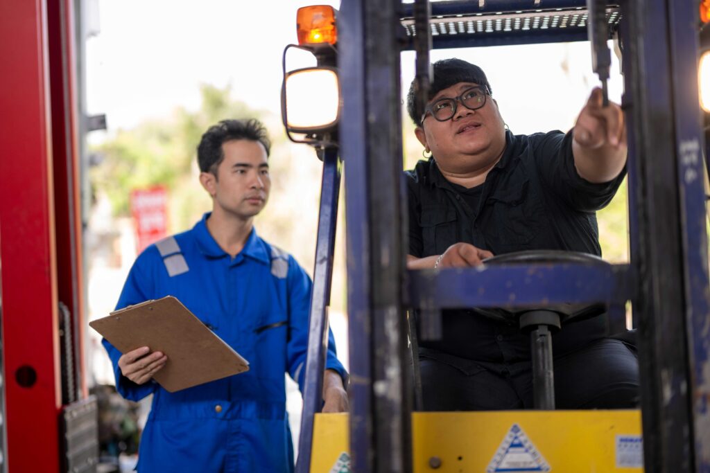 Forklift Operator Certification & OSHA Training Requirements: A Guide for DFW Businesses